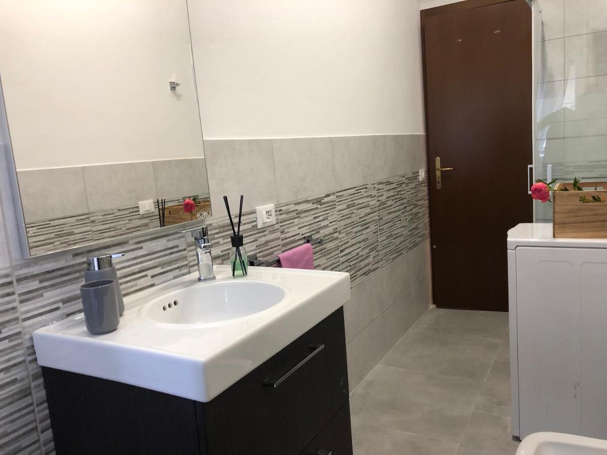 Ampio Bilocale A Milano Lejlighed Eksteriør billede